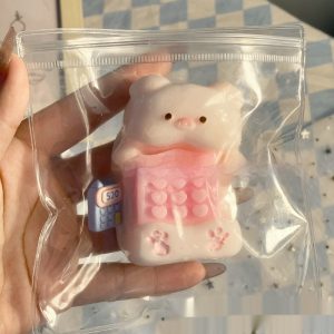 Good-looking Muddy Pig Squeezing Toy