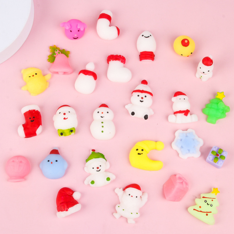 Soft And Adorable Christmas Ball Squeezing Toy - 图片 4