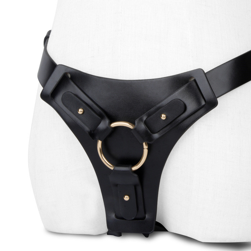 Wearing Pants To Simulate Casual Toys — image 2